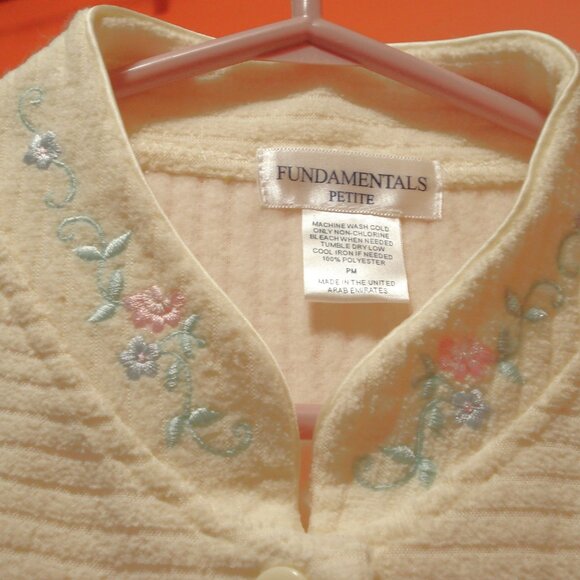 Vintage Long Sleeve Lounge Dress, Duster or Sleepwear. - Picture 3 of 9